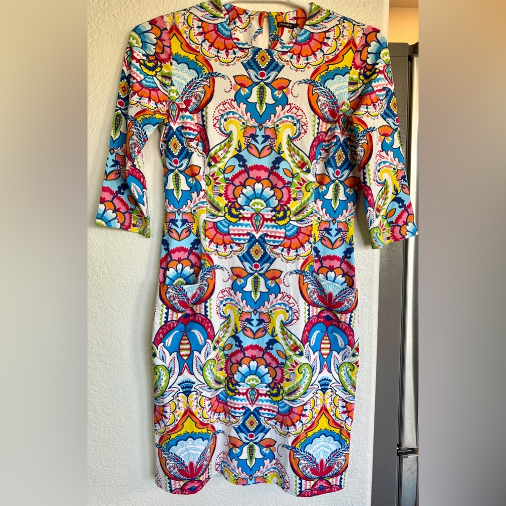 J. McLaughlin Multi Color Medium Sheath Dress. 3/4 Sleeve. Pockets. X Condition.